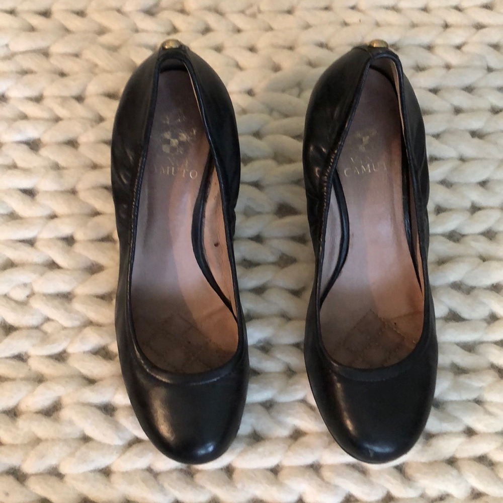 Vince Camuto black wedges - size 7
